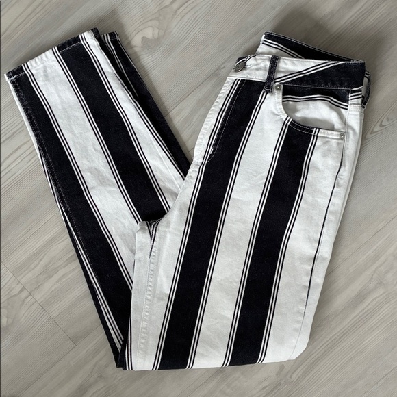 Urban Outfitters BDG Size 28W Striped Mom Jean - Black & White - Picture 3 of 8
